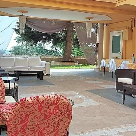 Evelina Bad And Breakfast Restaurant Gurmet Otel